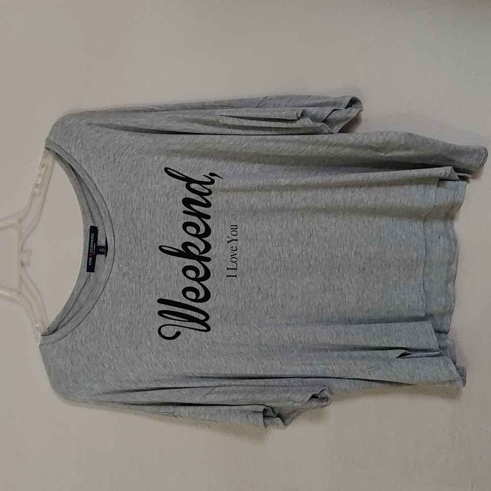 One Clothing Women's Size Small over size Short sleeved Tee, NWT